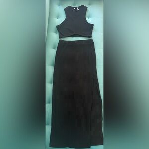 2-Piece Black Ribbed Garment Set